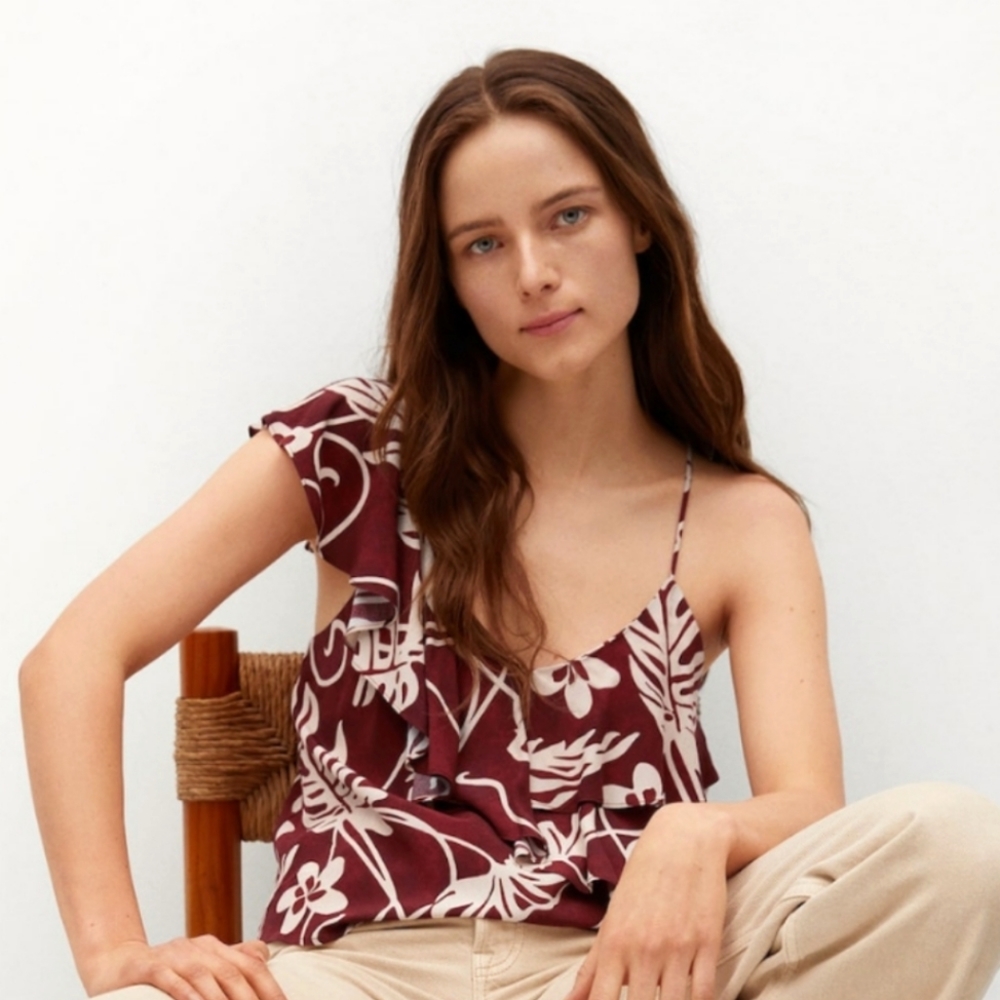 Ruffled Flowy Top - Picture 4 of 5